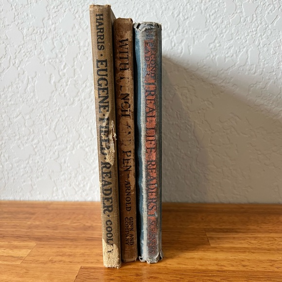 Vintage Reader Books - Lot of Three - Picture 4 of 4